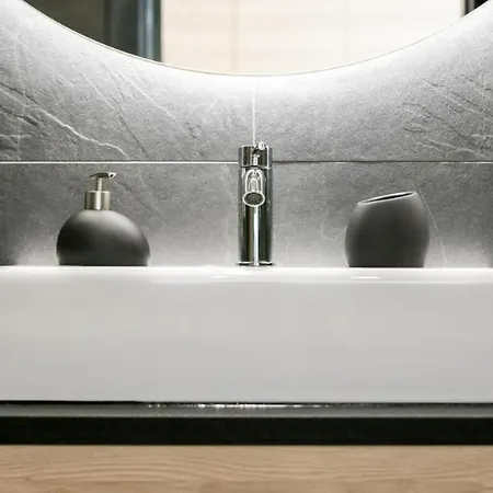 Διαμέρισμα Rakowicka With Tarrace, Ac And Free Parking Krasków