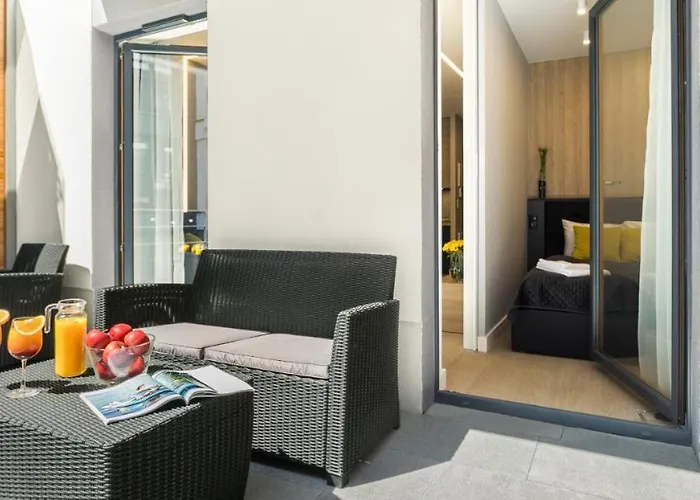 Rakowicka With Tarrace, Ac And Free Parking *