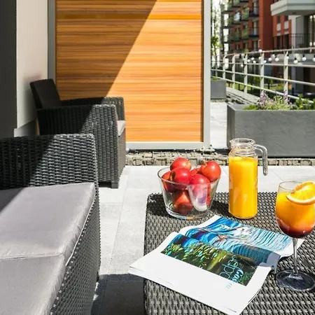 Rakowicka With Tarrace, Ac And Free Parking